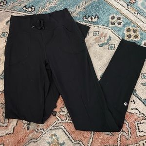 Lululemon Drawstring & Pocket Pant/Leggings sz 8